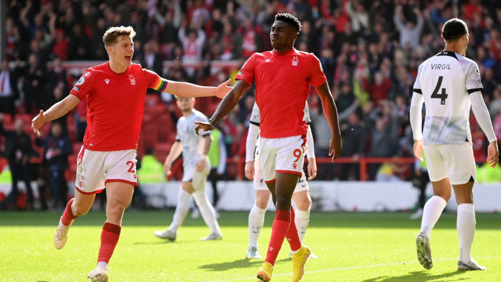 起到了巨大 起到了巨大